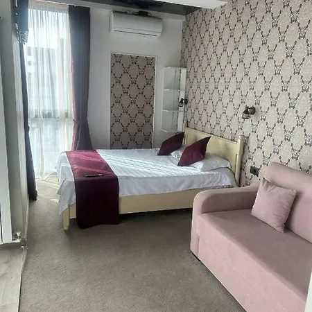 C3 Aparthotel